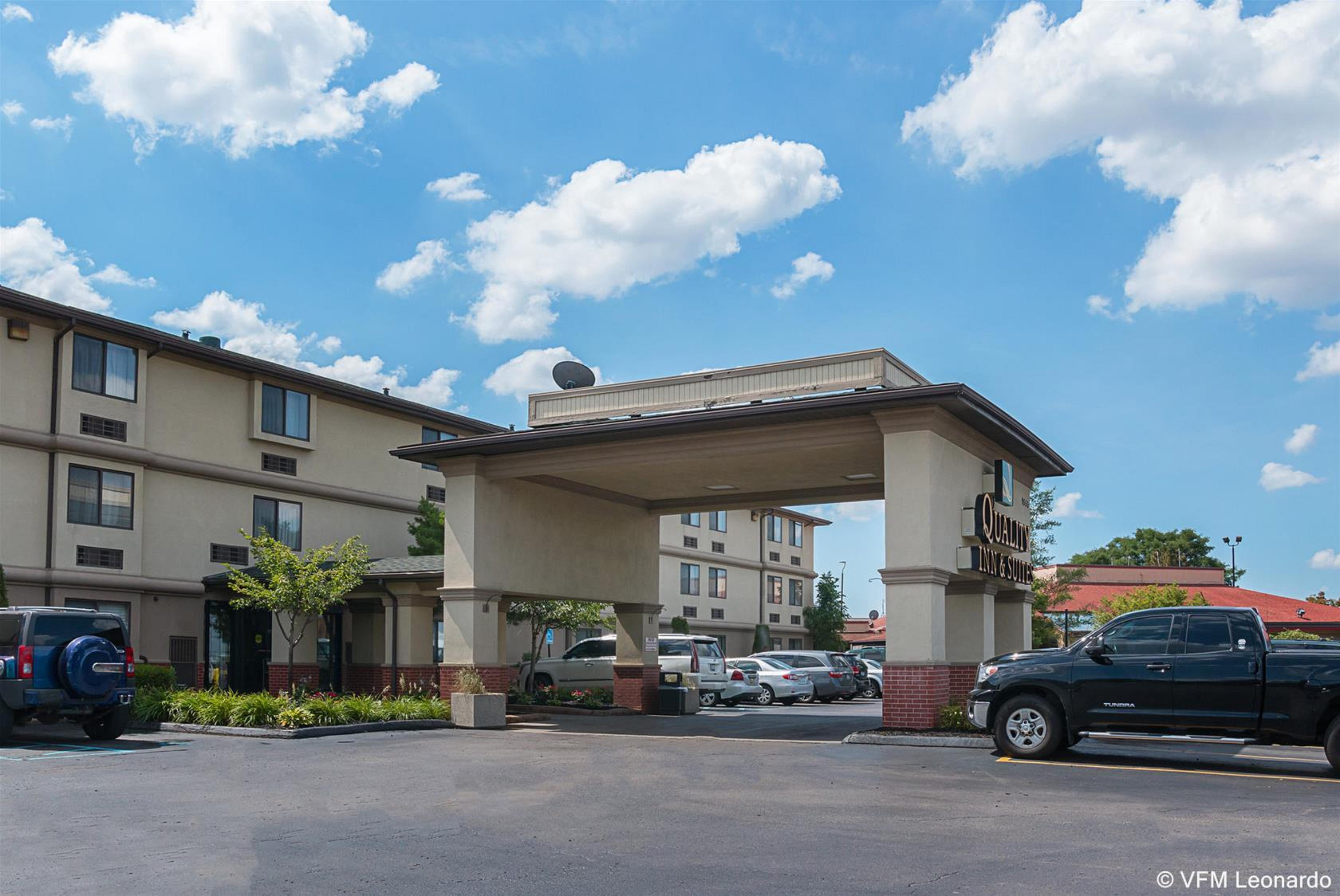 Quality Inn & Suites Detroit Metro Airport Romulus Zewnętrze zdjęcie