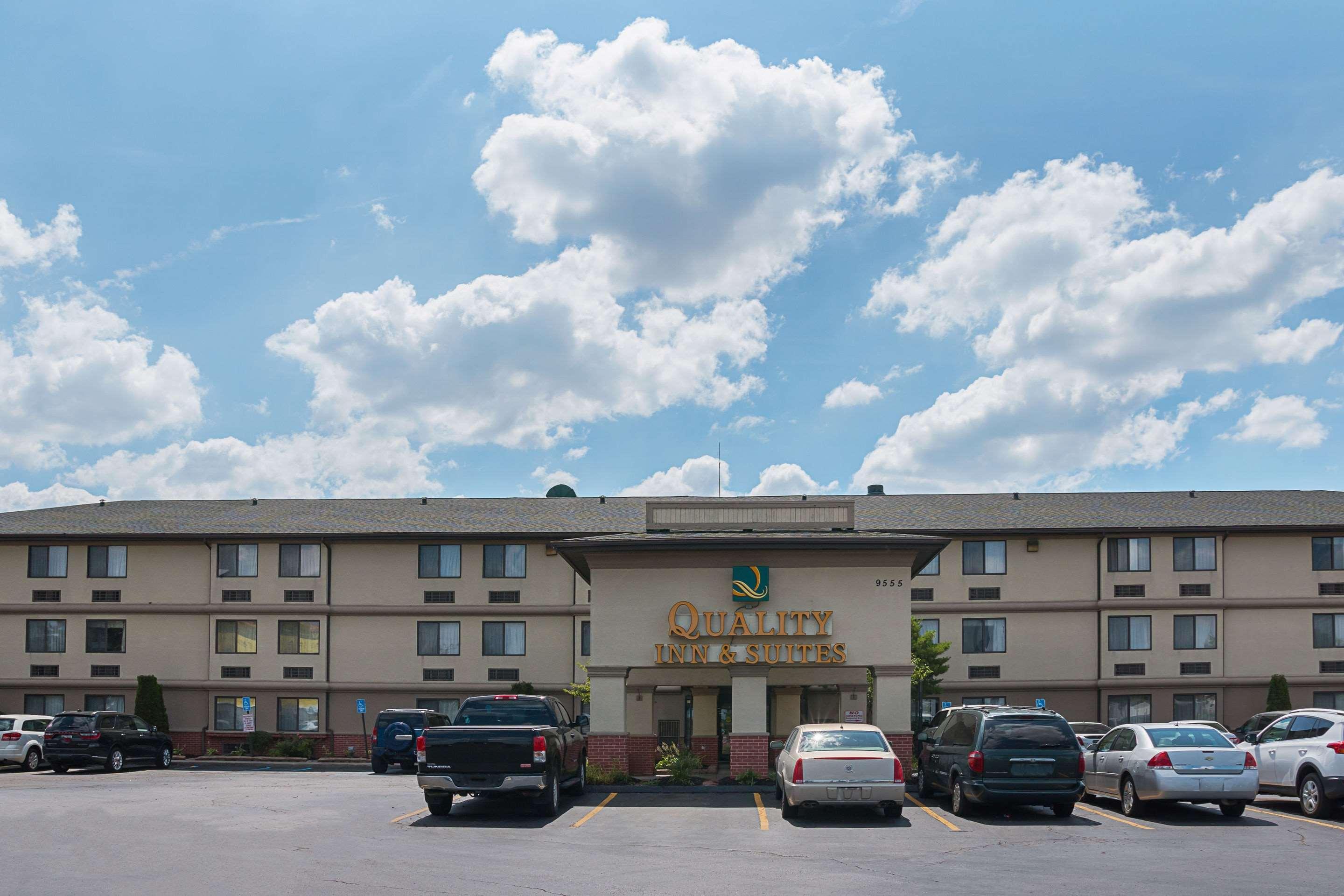 Quality Inn & Suites Detroit Metro Airport Romulus Zewnętrze zdjęcie